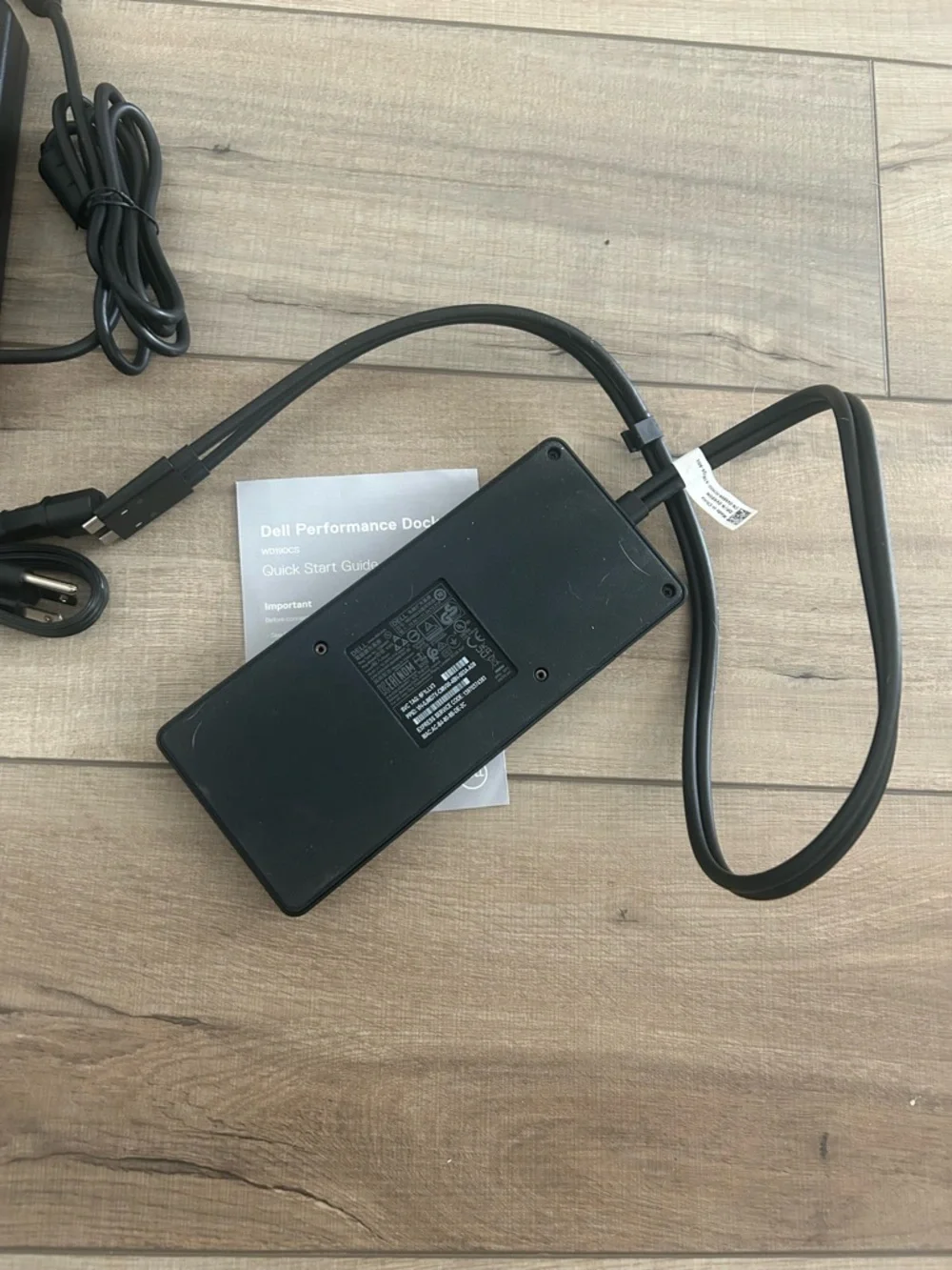 Dell Docking Station WD19DCS and Dell 240W Adapter
